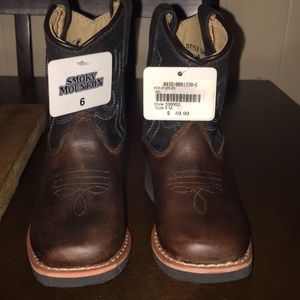 NWT Baby Boots